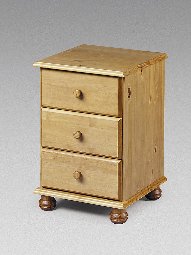 Julian Bowen - Pickwick 3 Drawer Bedside Cabinet Julian Bowen - Pickwick 3 Drawer Bedside Cabinet