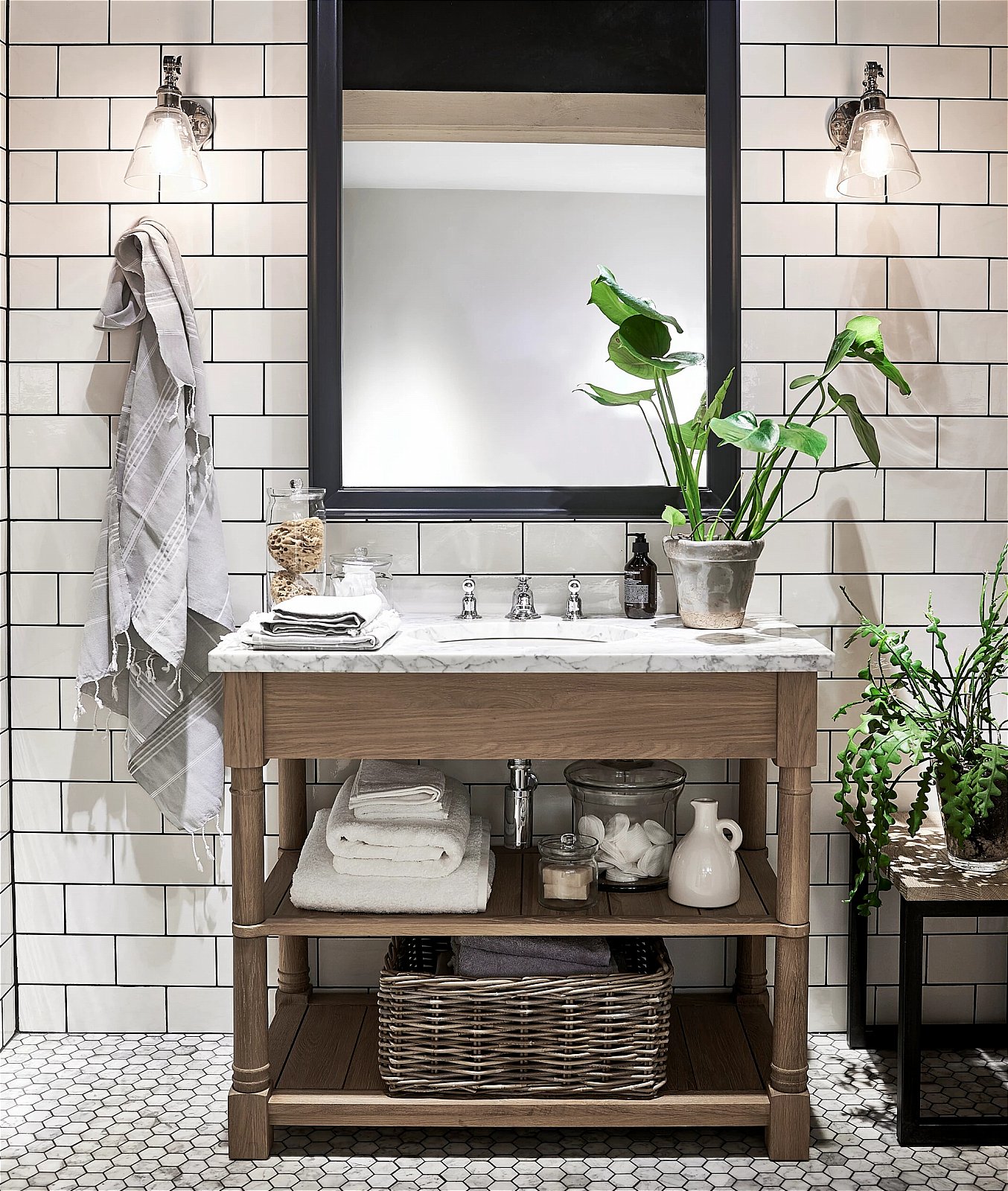 Neptune Edinburgh Large Undermount Open Washstand