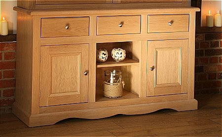 Andrena - Pelham Sideboard with Shelf