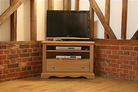 Andrena - Pelham Corner TV Unit