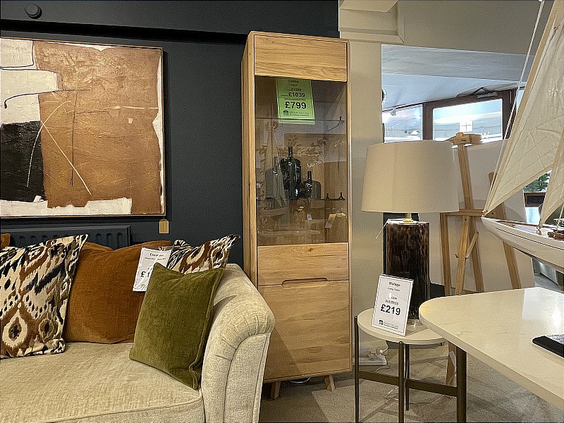 Webb House - Como Vitrine Display Unit